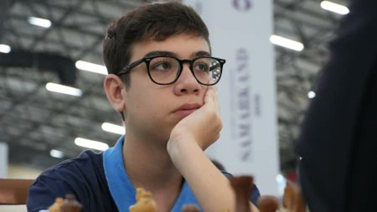 Faustino Oro, 12 años e invicto: la victoria que aseguró el triunfo argentino en Samarcanda thumbnail