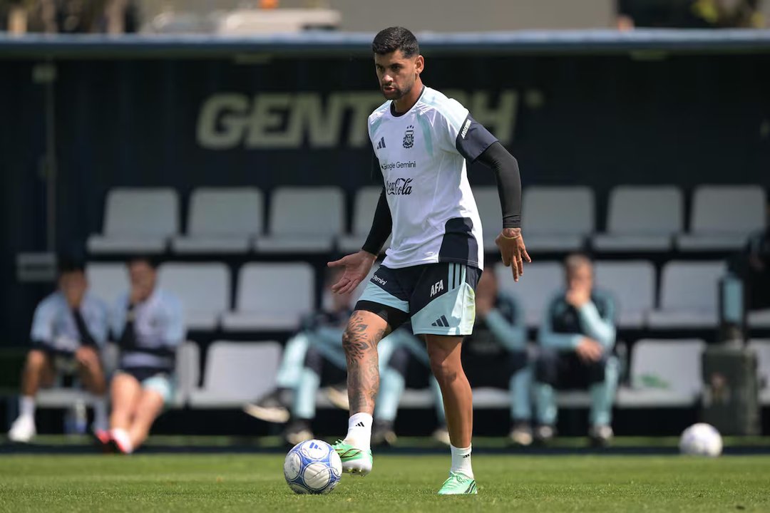 El heredero del brazalete: Cuti Romero toma la posta y lidera la nueva era de la Selección thumbnail
