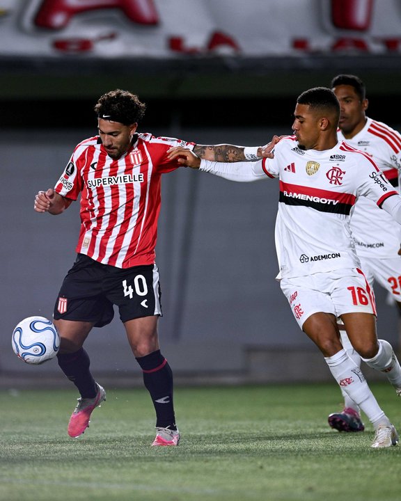 Estudiantes empató ante Flamengo y buscará la final de la Libertadores en Brasil